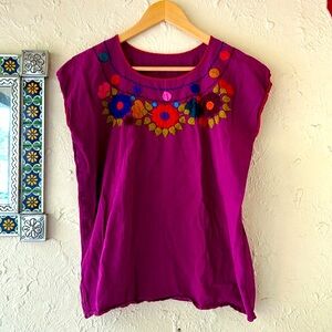 Vintage Embroidered Floral Top from Mexico 🌺 M/L